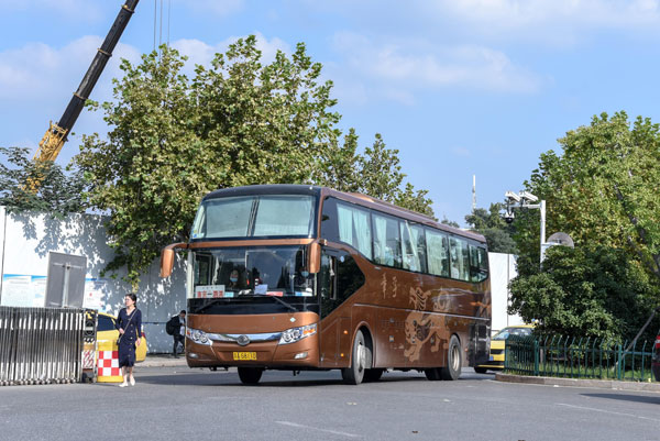 （班車租賃費用）企業班車租賃多少錢？決定因素哪些？